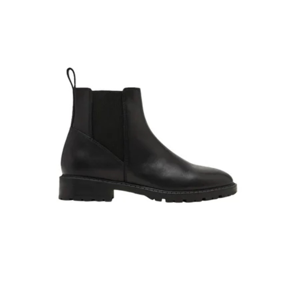 Steve Madden Black Chelsea Ankle Boots